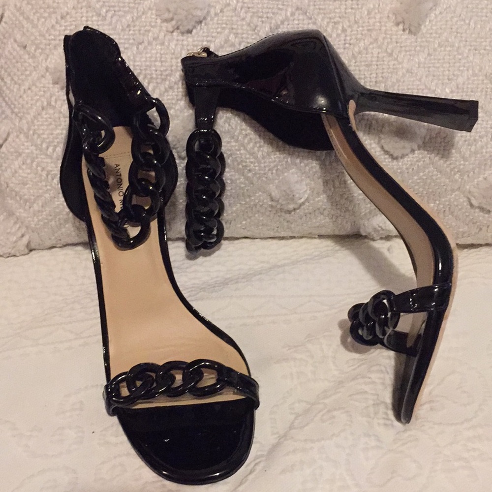 FINAL SALE🔥Antonio Melani Heels
